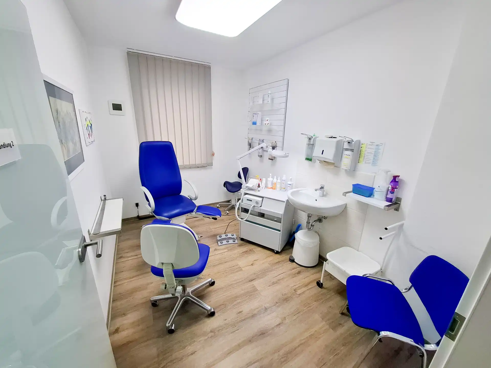 Moderner Praxisraum der Podologie Flechtingen – hygienisch, freundlich und bestens ausgestattet für Ihre medizinische Fußpflege.