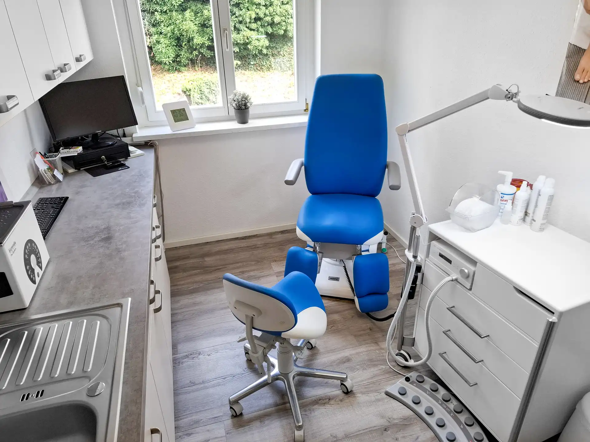 Praxisraum der Podologie Weferlingen – komfortabel, modern und ideal für professionelle podologische Behandlungen.